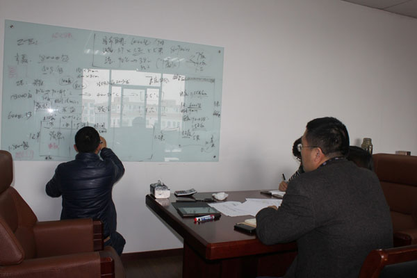 �ݺϙC(j��)е�o��˾�߹܌���Ӗ(x��n)�F(xi��n)��(ch��ng)�D